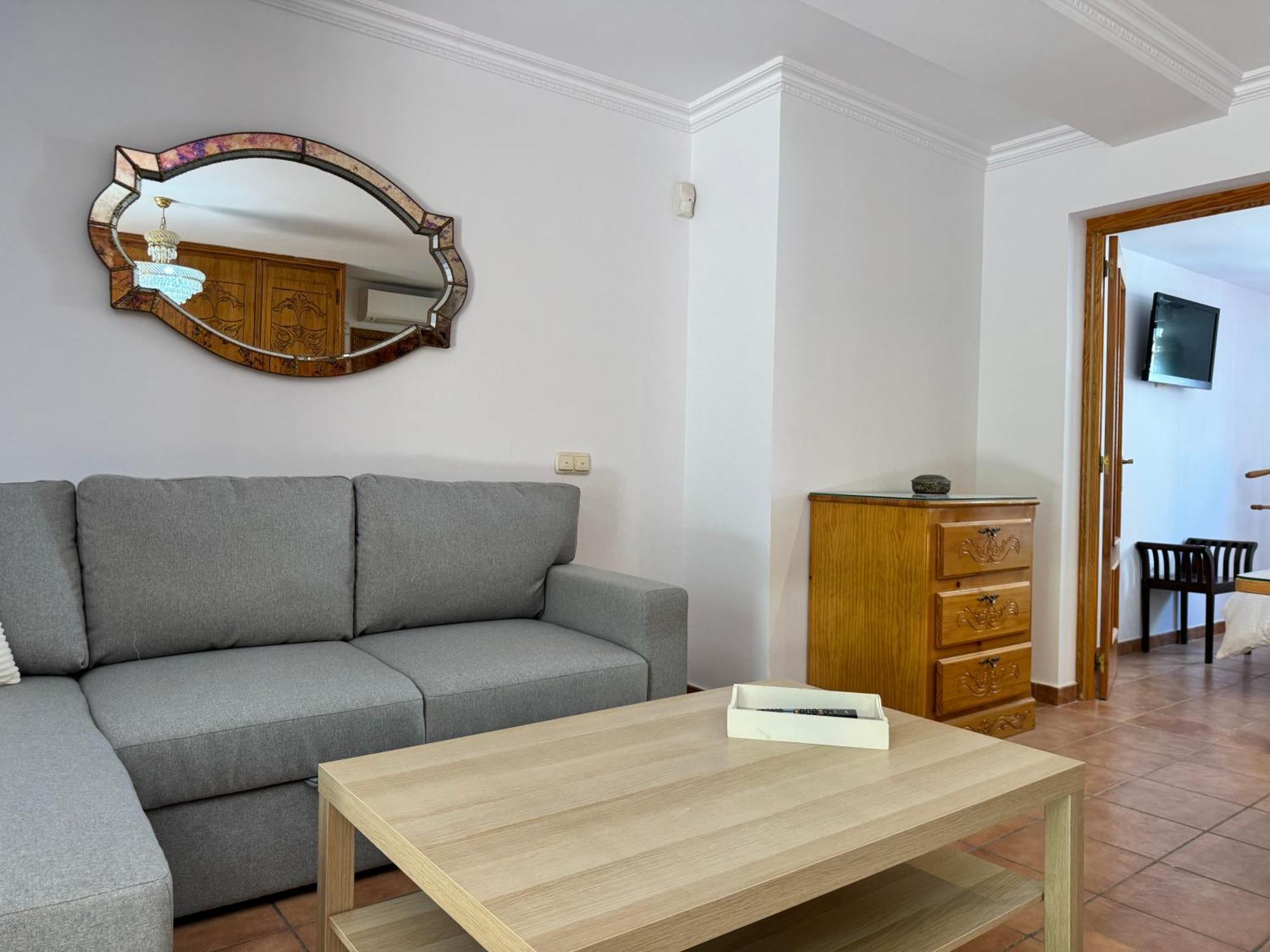 Three Gems Center With Terrace And Bbq- Eaw Homes Apartemen